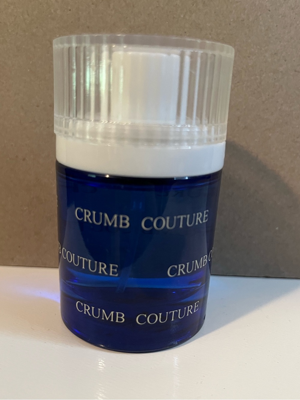 Snif Crumb Couture